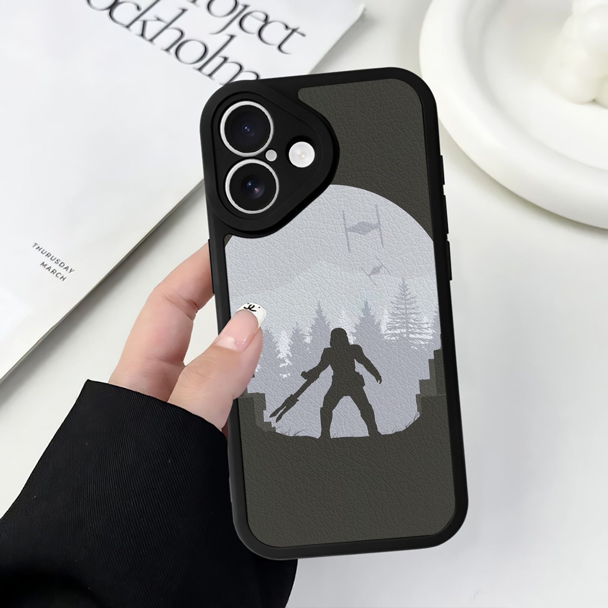 （画像用） スター・ウォーズ Star Wars 【iPhone 16シリーズ対応】シリコンスマホケース（レザー調） 材質：シリコン
